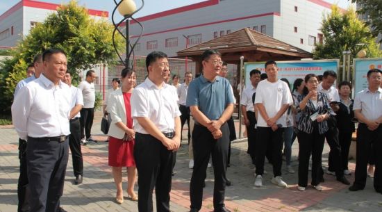 稀土高新區(qū)工會大力推動“ 五三三”工作機制，全面提升廠務公開民主管理工作提質(zhì)增效